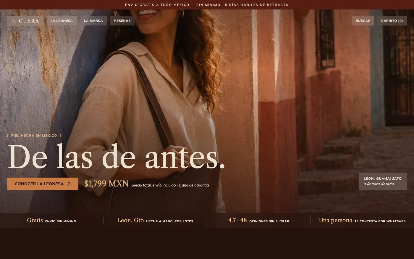 Portada de cuera.mx: bolsas de piel hechas en León, con el precio total y el envío incluido a la vista en la primera pantalla.